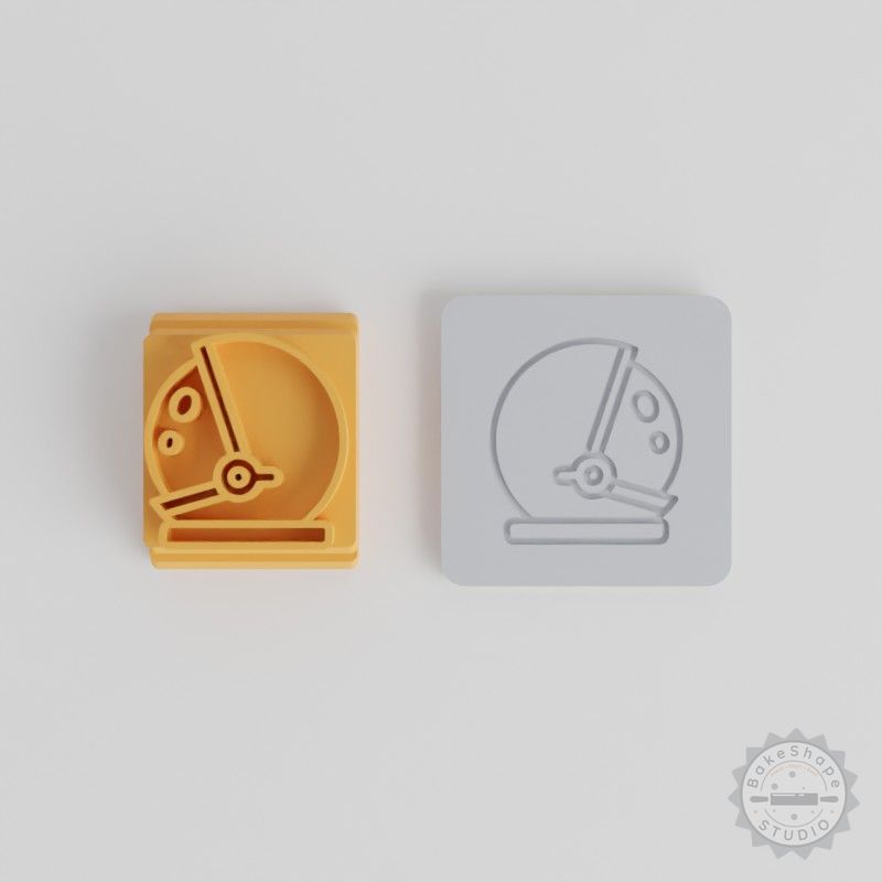 Astronaut Helmet Stamp Set, 5 Sizes for Clay, Cookies, Fondant, Space Helmet Baking Tool